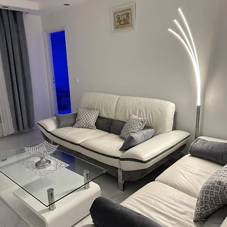 Moderne Avec Spa * Essey-lès-Nancy